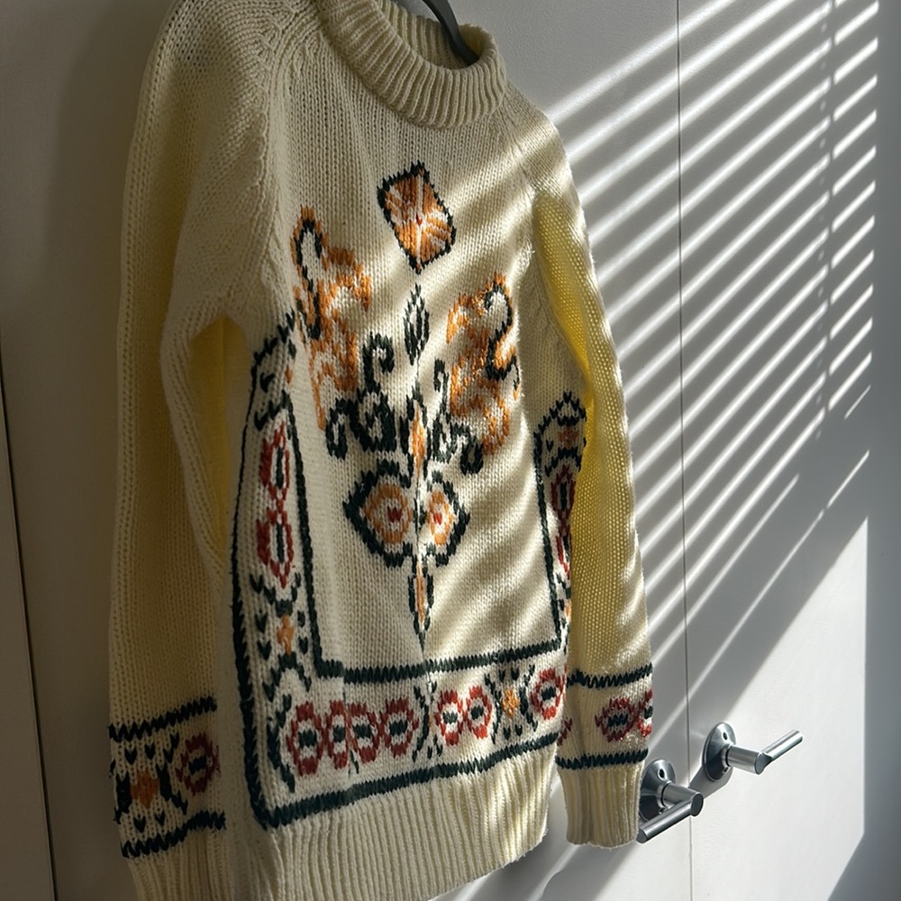 Knit sweater - Picture 3 of 7
